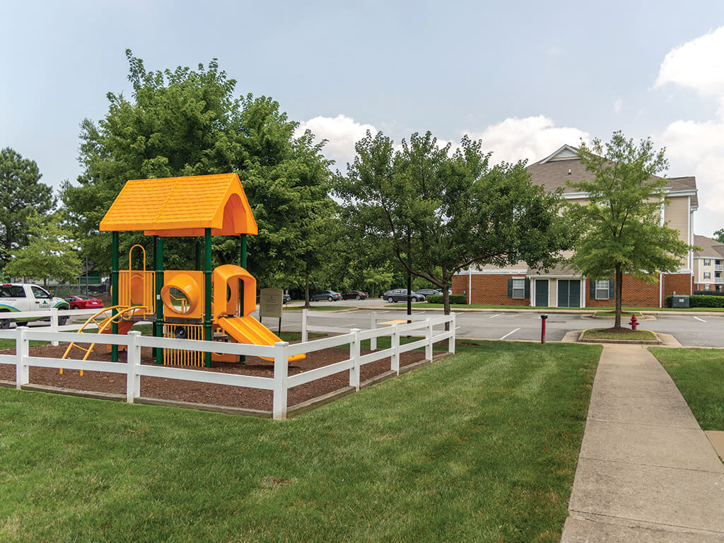 Whispering Oaks Apartments VA Apartments Near Portsmouth